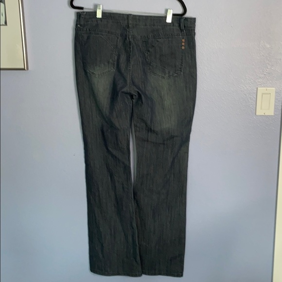 the Khloe Kardashian kollection size 16 - Picture 6 of 8